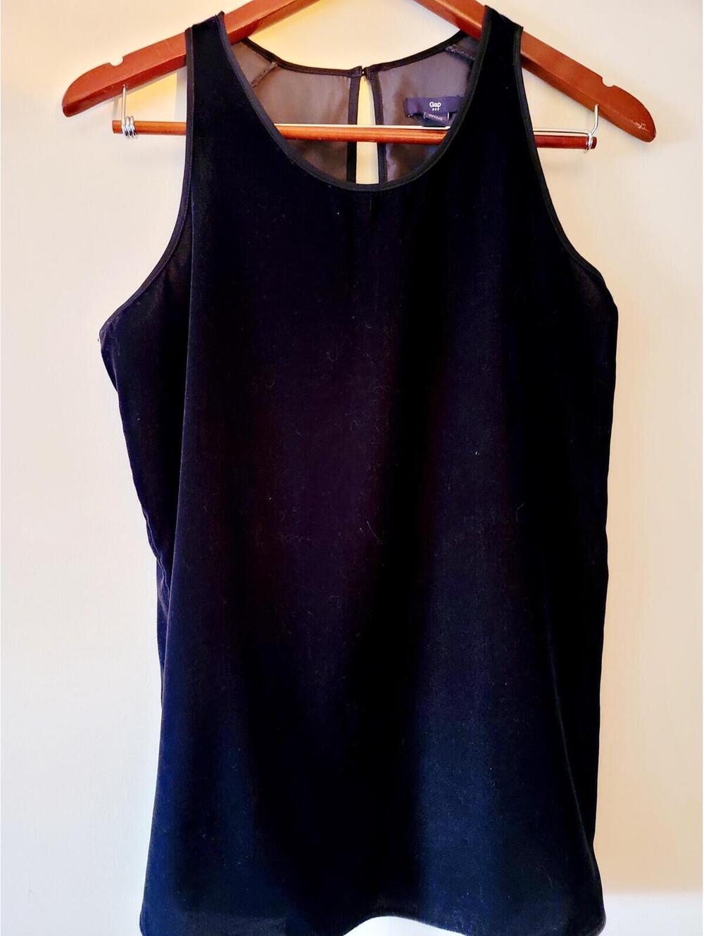 Black Sleeveless Velvet Tank Top with Back key hole Detail